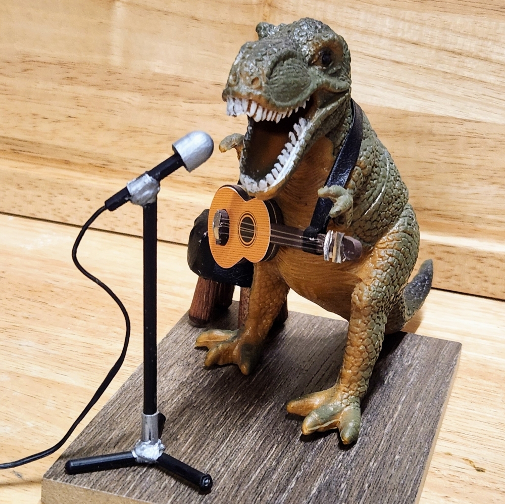 Guitarist T-Rex Dinosaur - Picture 5 of 8